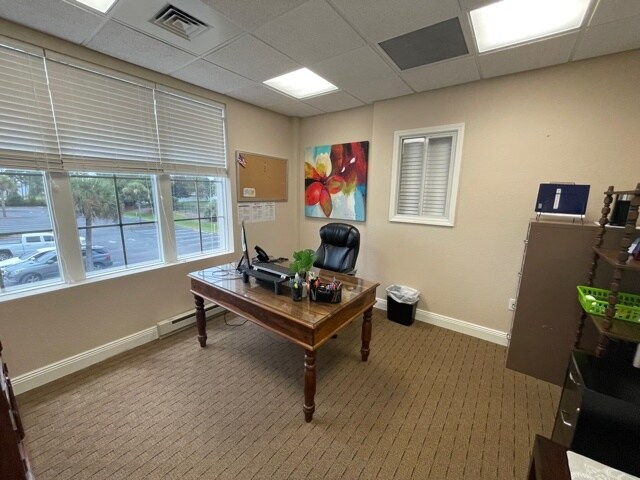 More Photos Of 42 Business Centre Dr, Miramar Beach Office For Sale