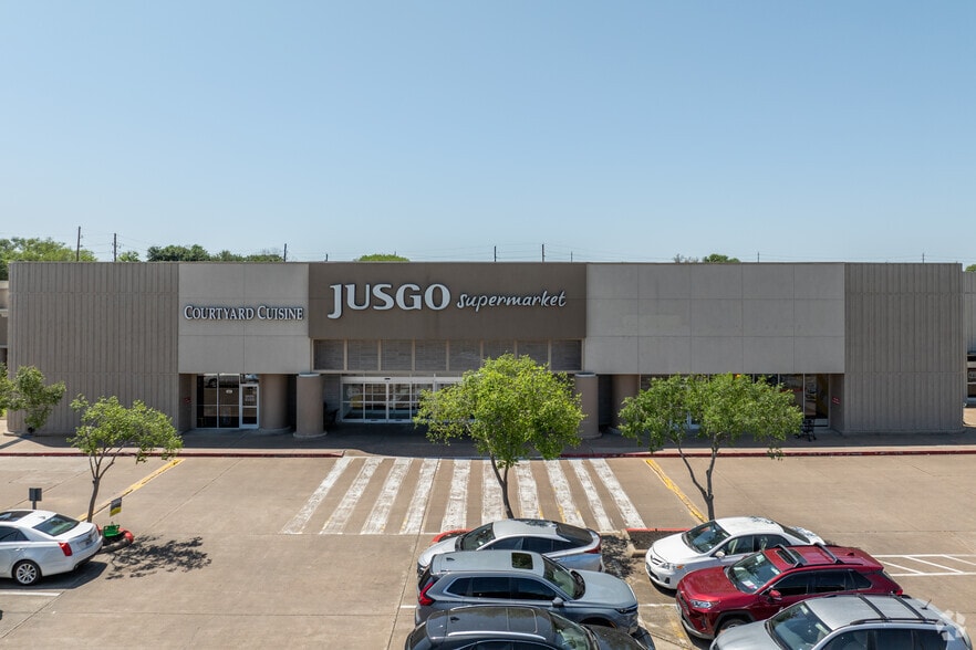 More Photos Of 3412 Highway 6, Sugar Land Storefront For Lease