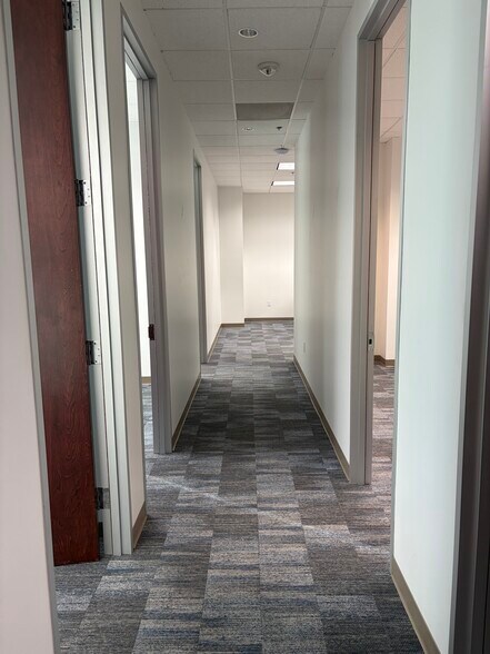 More Photos Of 17721 Rogers Ranch Pky, San Antonio Office For Lease
