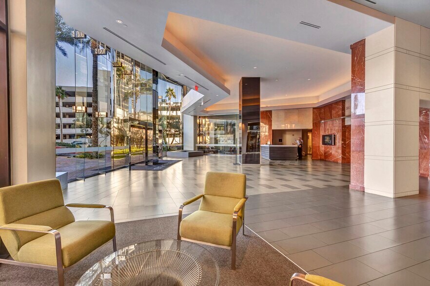 More Photos Of 3101-3111 N Central Ave, Phoenix Office For Lease