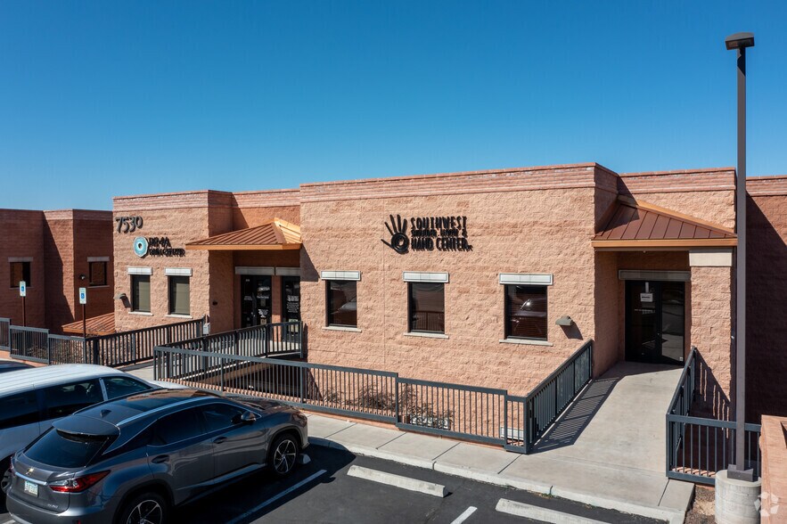 More Photos Of 7490 N Oracle Rd, Tucson Unknown For Lease