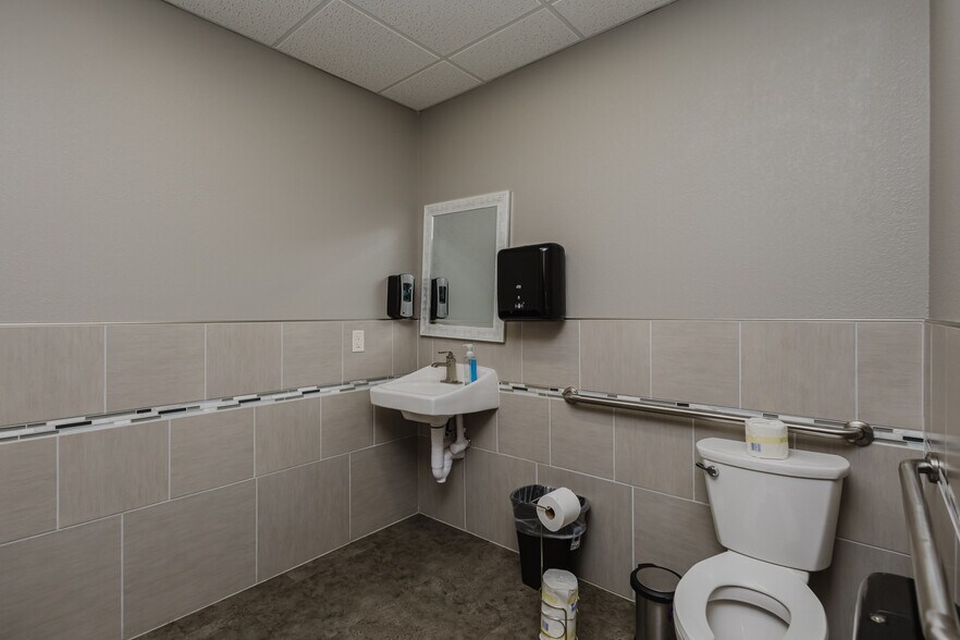 More Photos Of 429 S 119th St W, Wichita Office For Sale