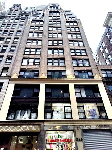More Photos Of 226 W 37th St, New York Office For Lease