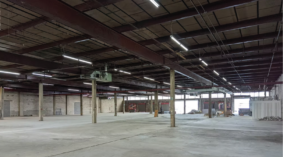 More Photos Of 134 Morgan Ave, Brooklyn Warehouse For Lease
