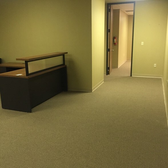 More Photos Of 3029 S Sherwood Forest Blvd, Baton Rouge Loft Creative Space For Lease