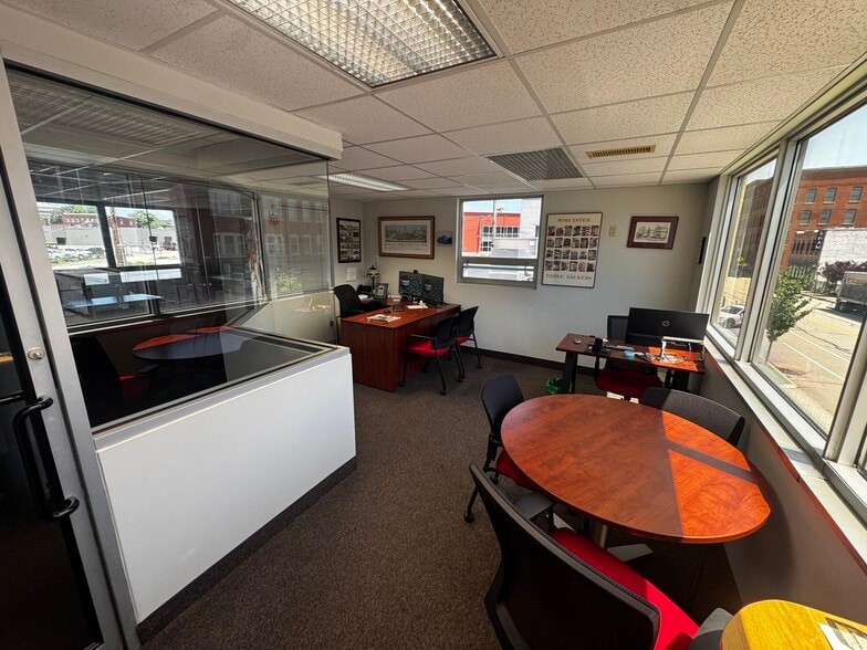 More Photos Of 162 Harding St, Worcester General Retail For Lease