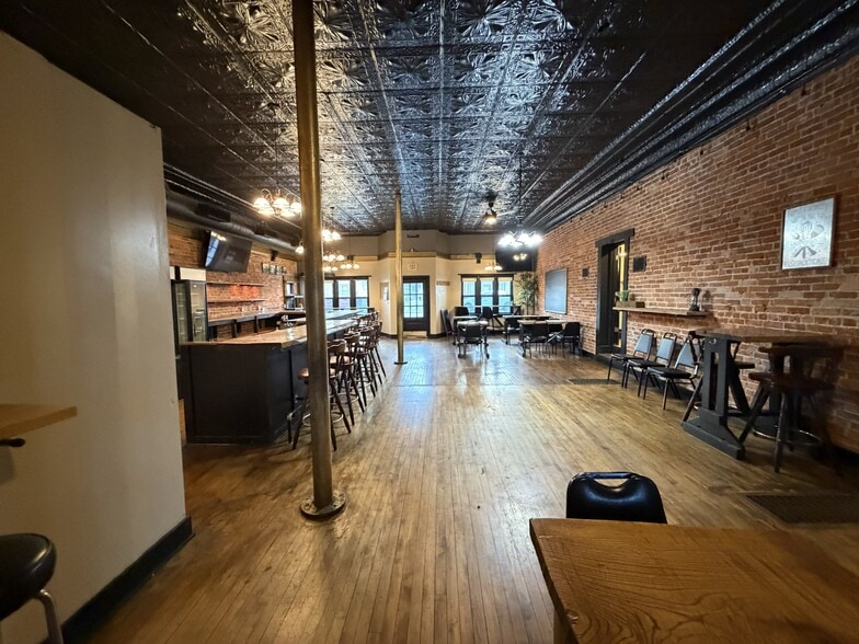 More Photos Of 244 N Main St, Monticello Restaurant For Sale