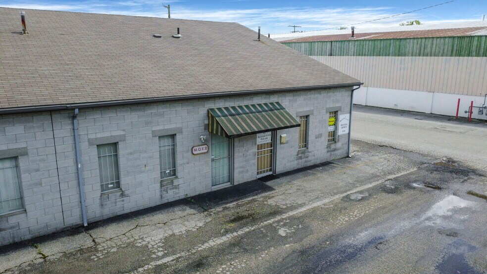 More Photos Of 1900-1936 Britains Ln, Columbus Warehouse For Lease