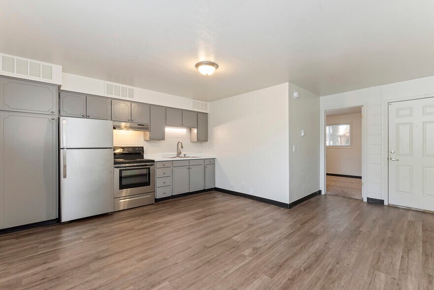 More Photos Of 529 Rossi St, Boise Apartments For Sale