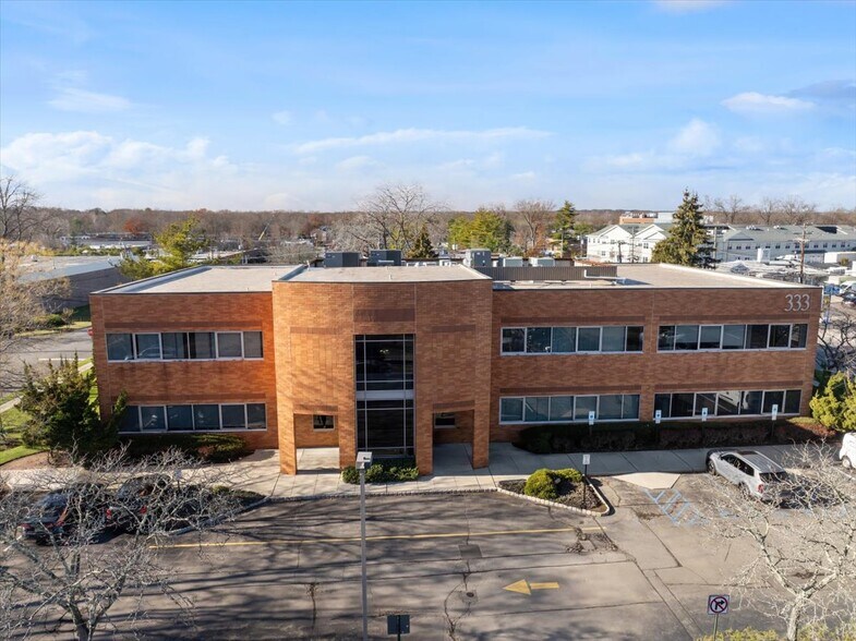 More Photos Of 333 Old Hook Rd, Westwood Medical For Sale