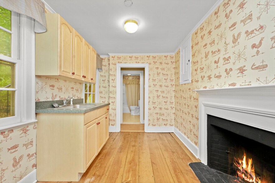 More Photos Of 3127-3129 Whitney Ave, Hamden Office For Sale