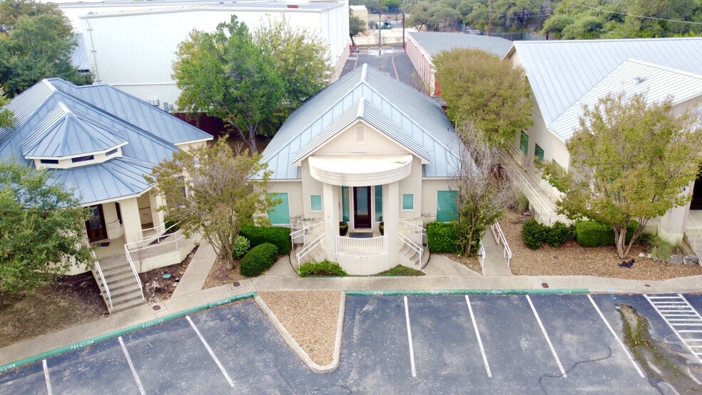 More Photos Of 15303 Huebner Rd, San Antonio Medical For Sale