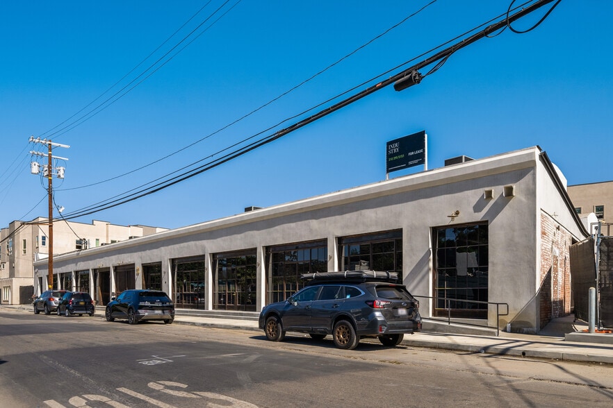 More Photos Of 1801 Blake Ave, Los Angeles Flex For Lease