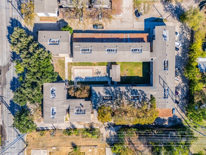 More Photos Of 2222 Vance Jackson Rd, San Antonio Apartments For Sale