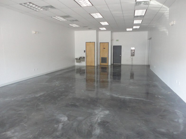 More Photos Of 1925 NE 10th Ter, Cape Coral Unknown For Lease