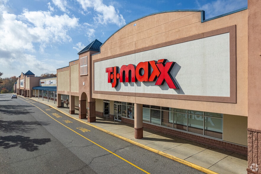 More Photos Of 1800 Clements Bridge Rd, Deptford Unknown For Lease