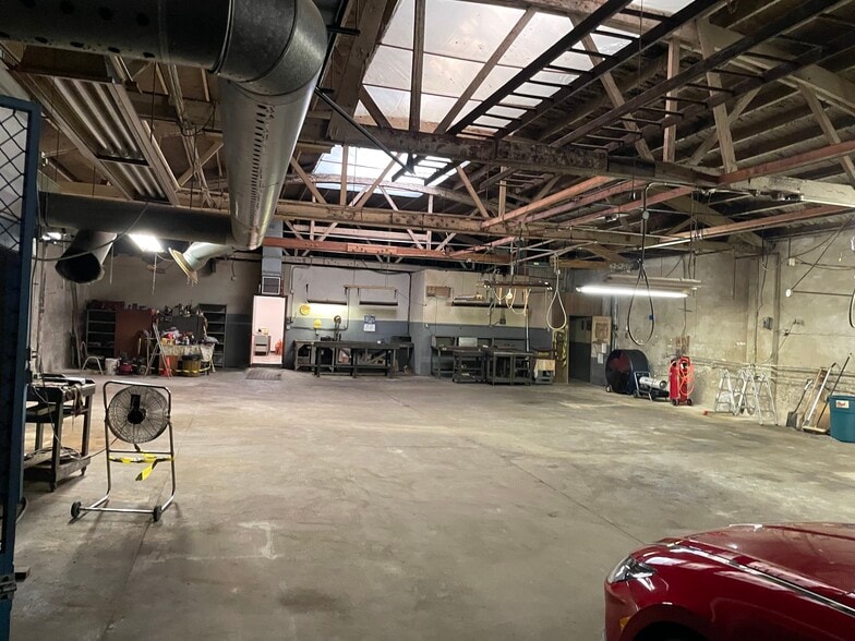 More Photos Of 1320 N Cicero Ave, Chicago Warehouse For Sale