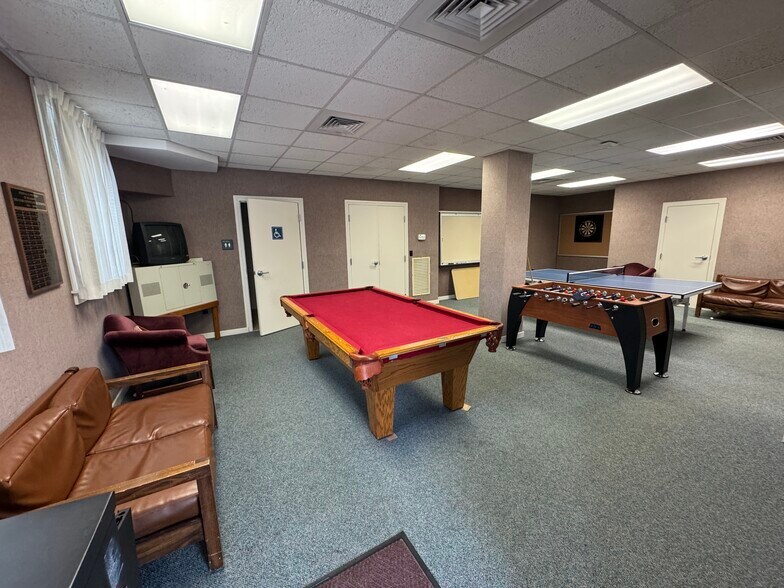 More Photos Of 1604 Clinch Ave, Knoxville Office Residential For Sale
