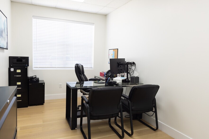 More Photos Of 515 W Southlake Blvd, Southlake Medical For Lease