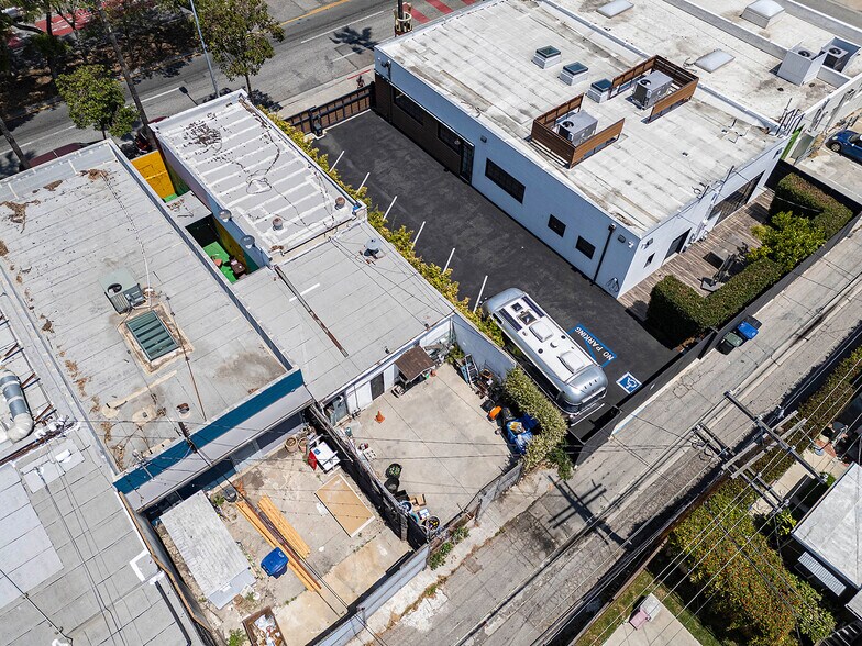 More Photos Of 8554 Washington Blvd, Culver City Bar For Sale