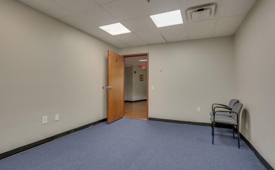 More Photos Of 1130 W Trinity Mills Rd, Carrollton General Retail For Sale