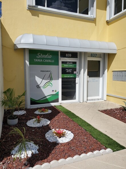 More Photos Of 833-839 SE 8th Ave, Deerfield Beach Unknown For Lease