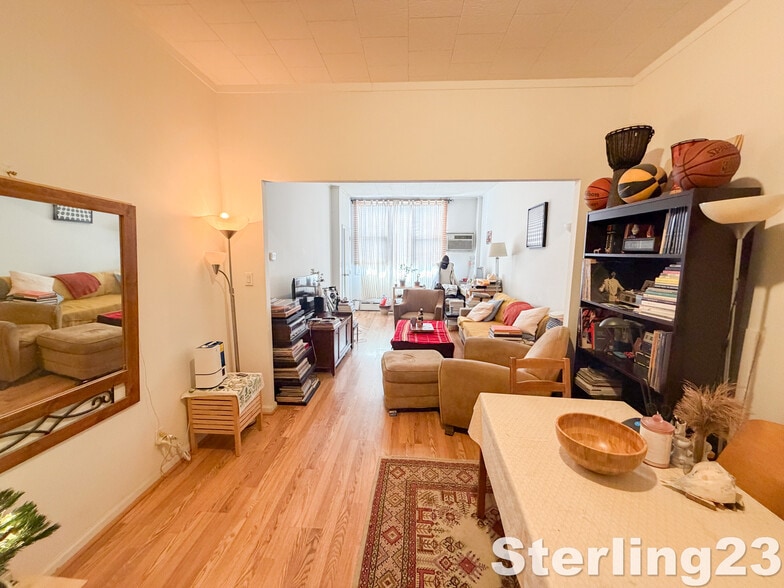 More Photos Of , Astoria General Retail For Sale