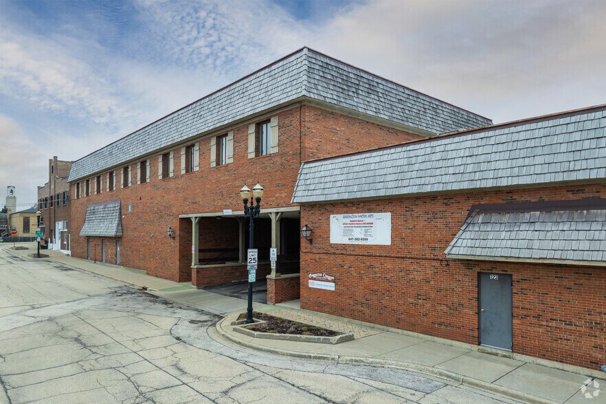 More Photos Of 106-140 Barrington Commons Ct, Barrington Storefront For Sale