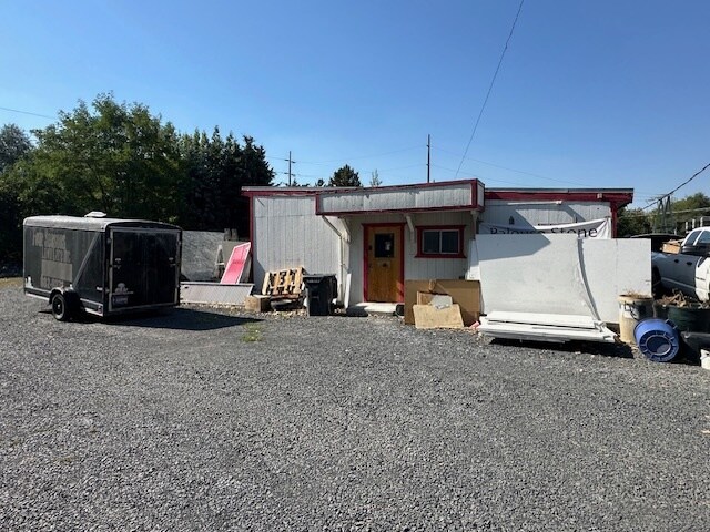 More Photos Of 1215 S Harrison St, Moscow Flex For Sale