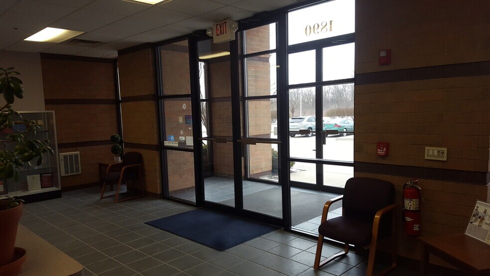More Photos Of 1890 Commerce Center Blvd, Fairborn Office For Lease