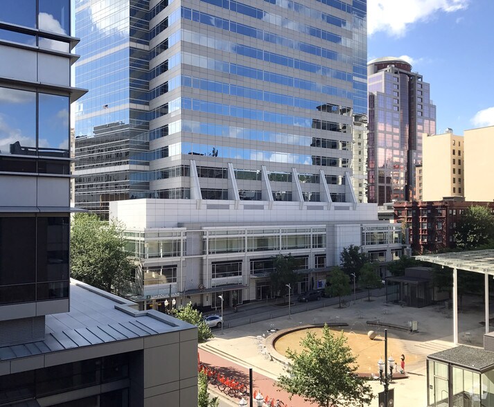 More Photos Of 805 SW Broadway, Portland Coworking Space