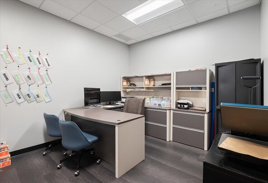 More Photos Of 7 S 4th St, Council Bluffs Health Club For Sale