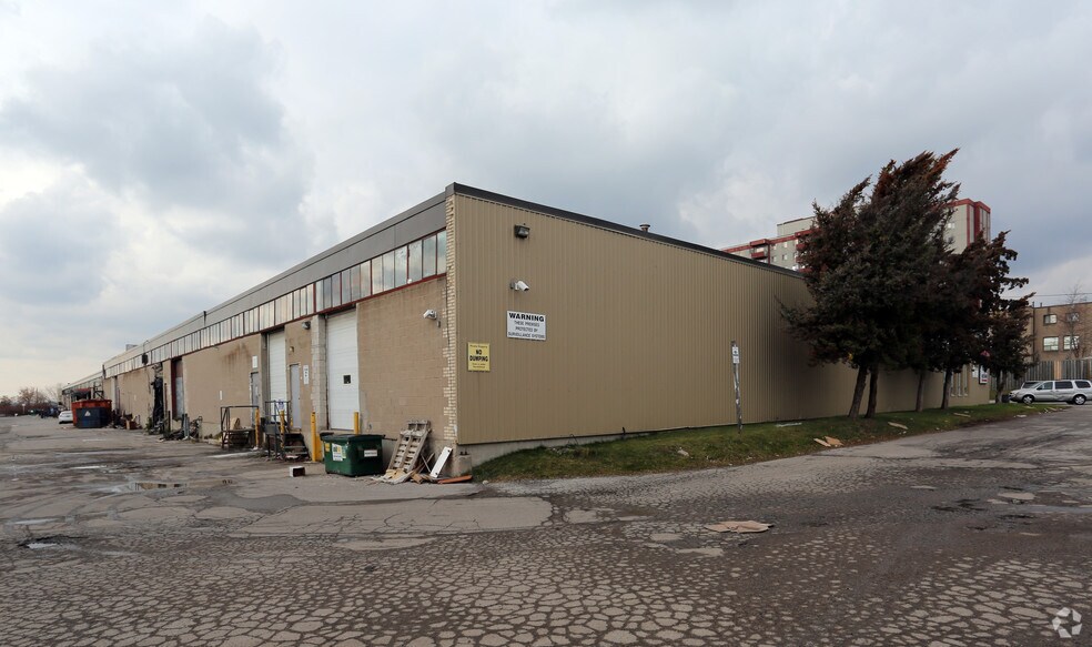More Photos Of 920 Caledonia Rd, Toronto Warehouse For Lease