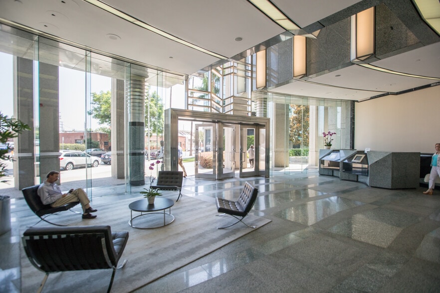 More Photos Of 11400 W Olympic Blvd, Los Angeles Office For Lease