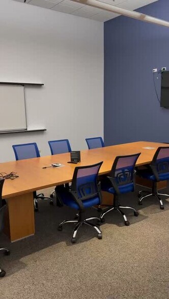 Primary Photo Of 1350 Lake St, Roselle Coworking Space