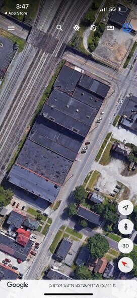 More Photos Of 740 8th Ave, Huntington Warehouse For Lease