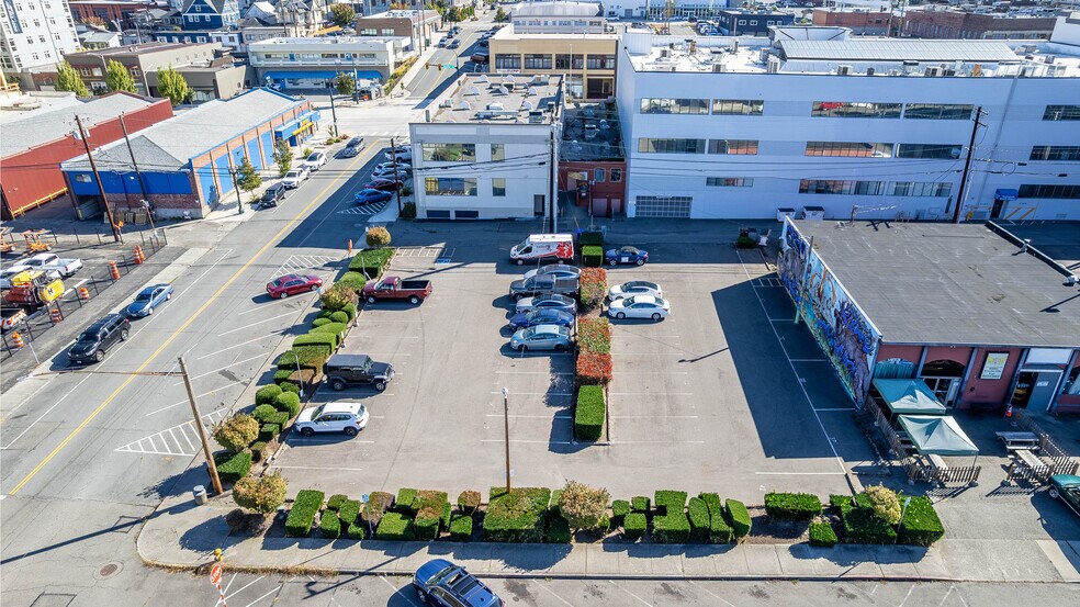 More Photos Of 1316 Wall St, Everett Office For Sale