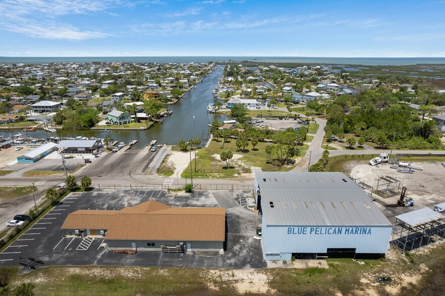 More Photos Of 5000 Calienta St, Hernando Beach Marina For Sale