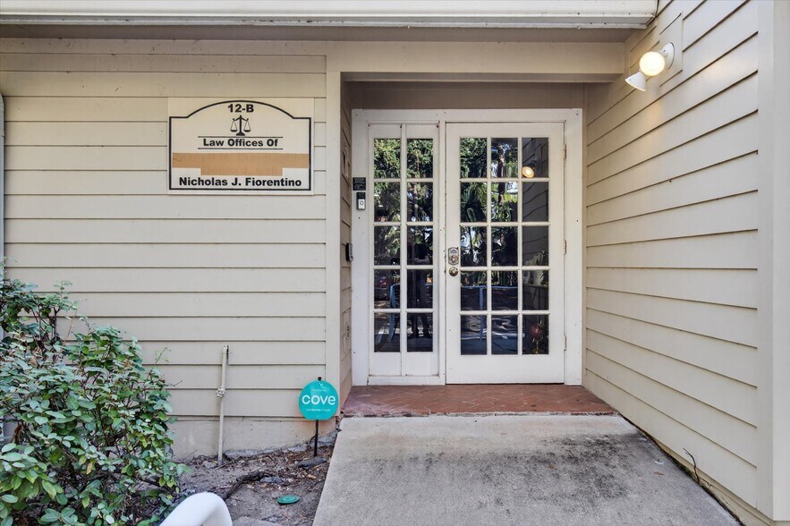 More Photos Of 10225 Ulmerton Rd, Largo Office For Sale