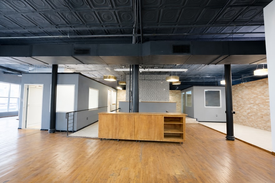 More Photos Of 424-426 Broadway, New York Loft Creative Space For Sale