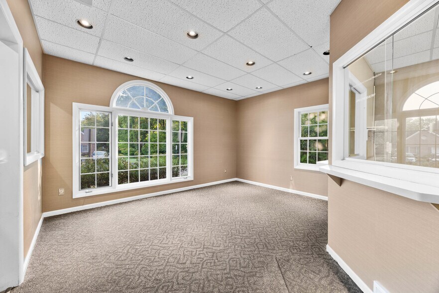 More Photos Of 61A Monroe Ave, Pittsford Office For Sale