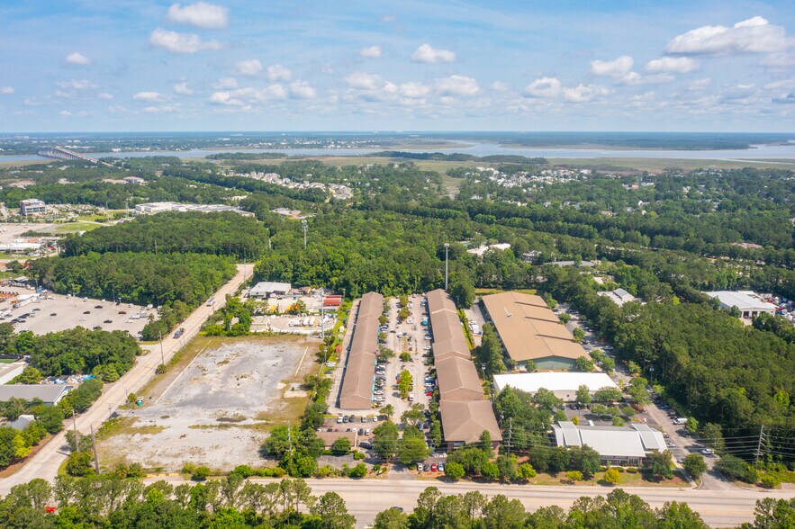 More Photos Of 488 La Mesa Rd, Mount Pleasant Unknown For Lease