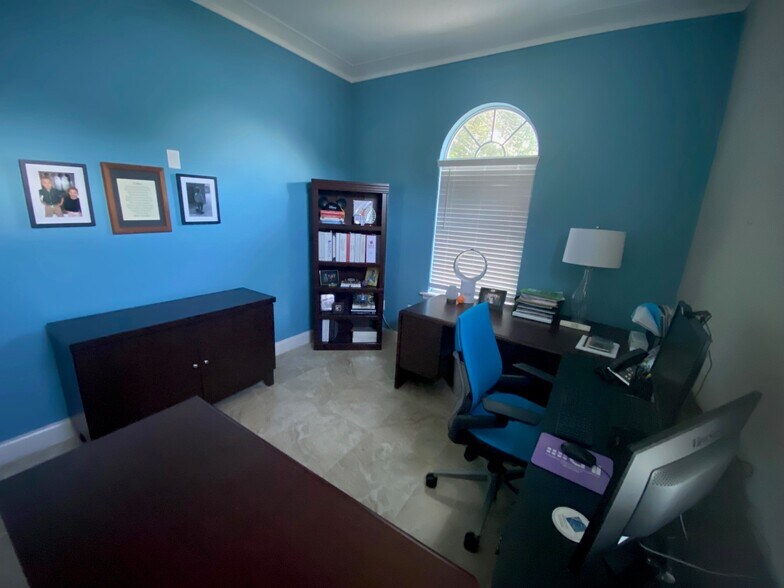 More Photos Of 1565 Sarno Rd, Melbourne Medical For Sale