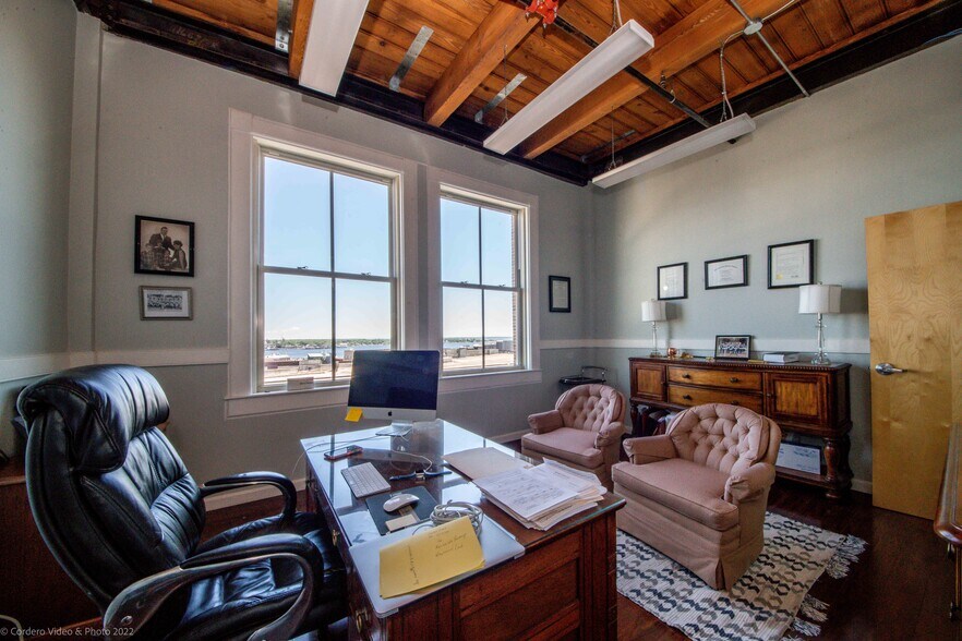 More Photos Of 555 Pleasant St, New Bedford Office For Sale