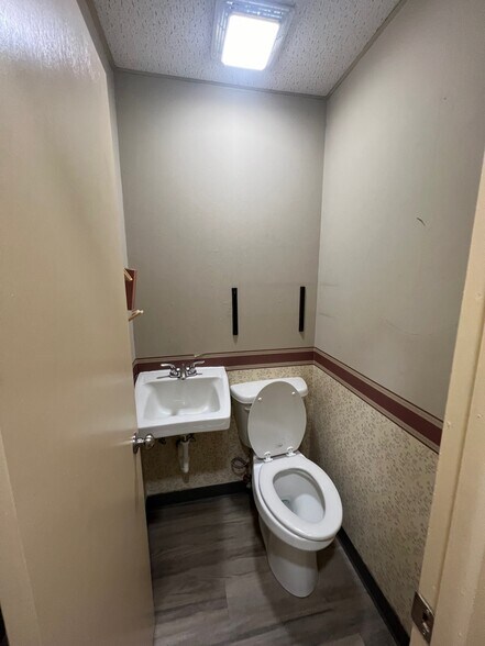 More Photos Of 900 E Hartford Ave, Ponca City Medical For Lease