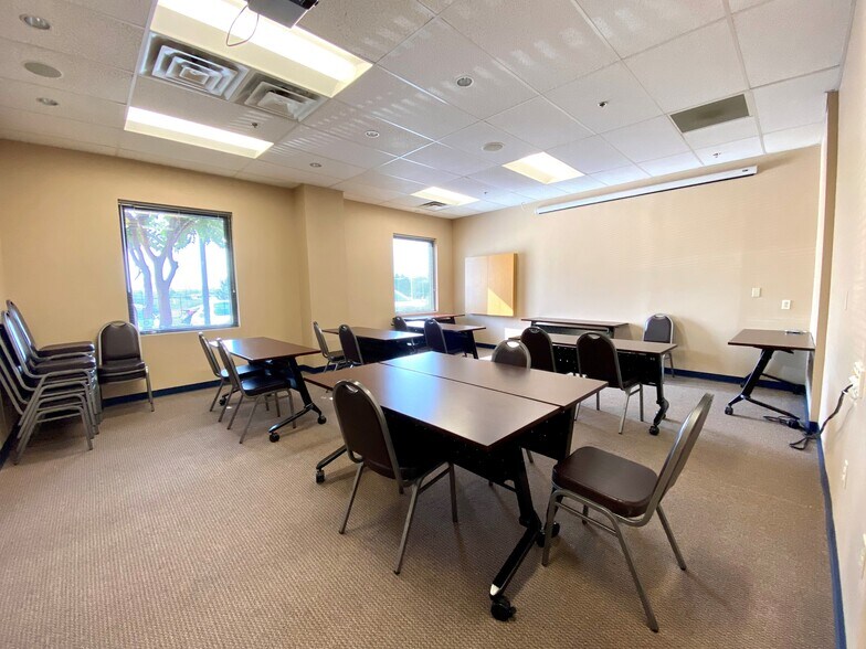 More Photos Of 1100 Marion St, Knoxville Office For Lease