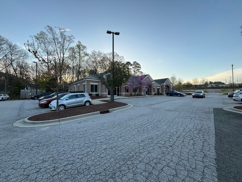 More Photos Of 10520 Ligon Mill Rd, Wake Forest Office For Sale