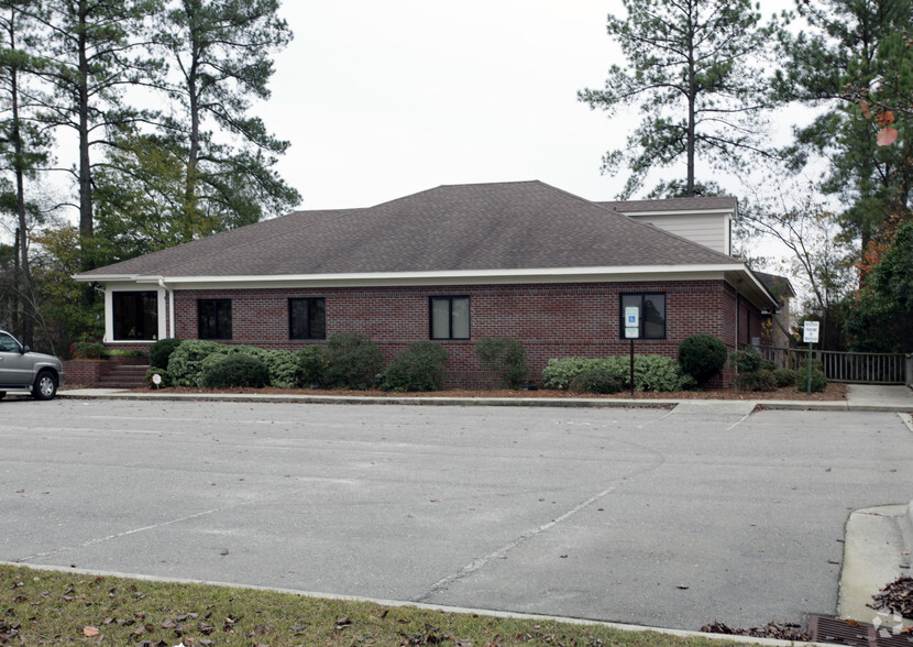 Primary Photo Of 3609 Cape Center Dr, Fayetteville Medical For Lease