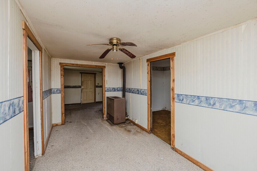More Photos Of 1610 W 6th Ave, El Dorado General Retail For Sale