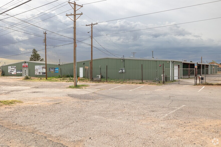 More Photos Of 10390 Dyer St, El Paso Service For Sale